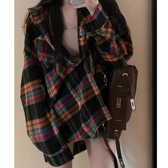 Plaid Print Button Down Loose Fit Boyfriend Shirt - Picture 1 of 3